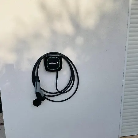 T2 Calme Avec Vue Mer Et Borne De Recharge Sur Demande Bastia  Exterior photo